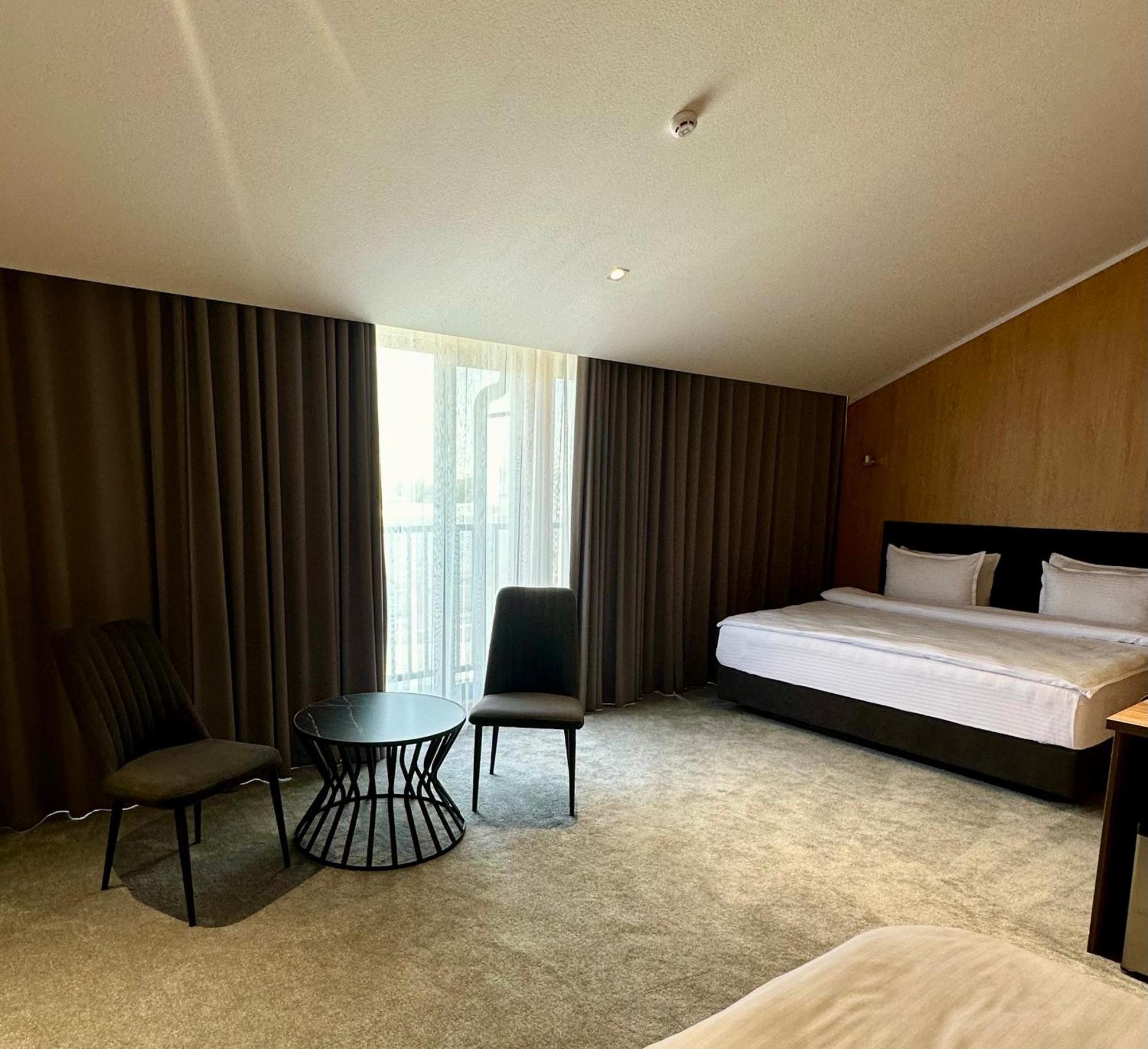 Wellfort Hotel Samarkand Exterior photo